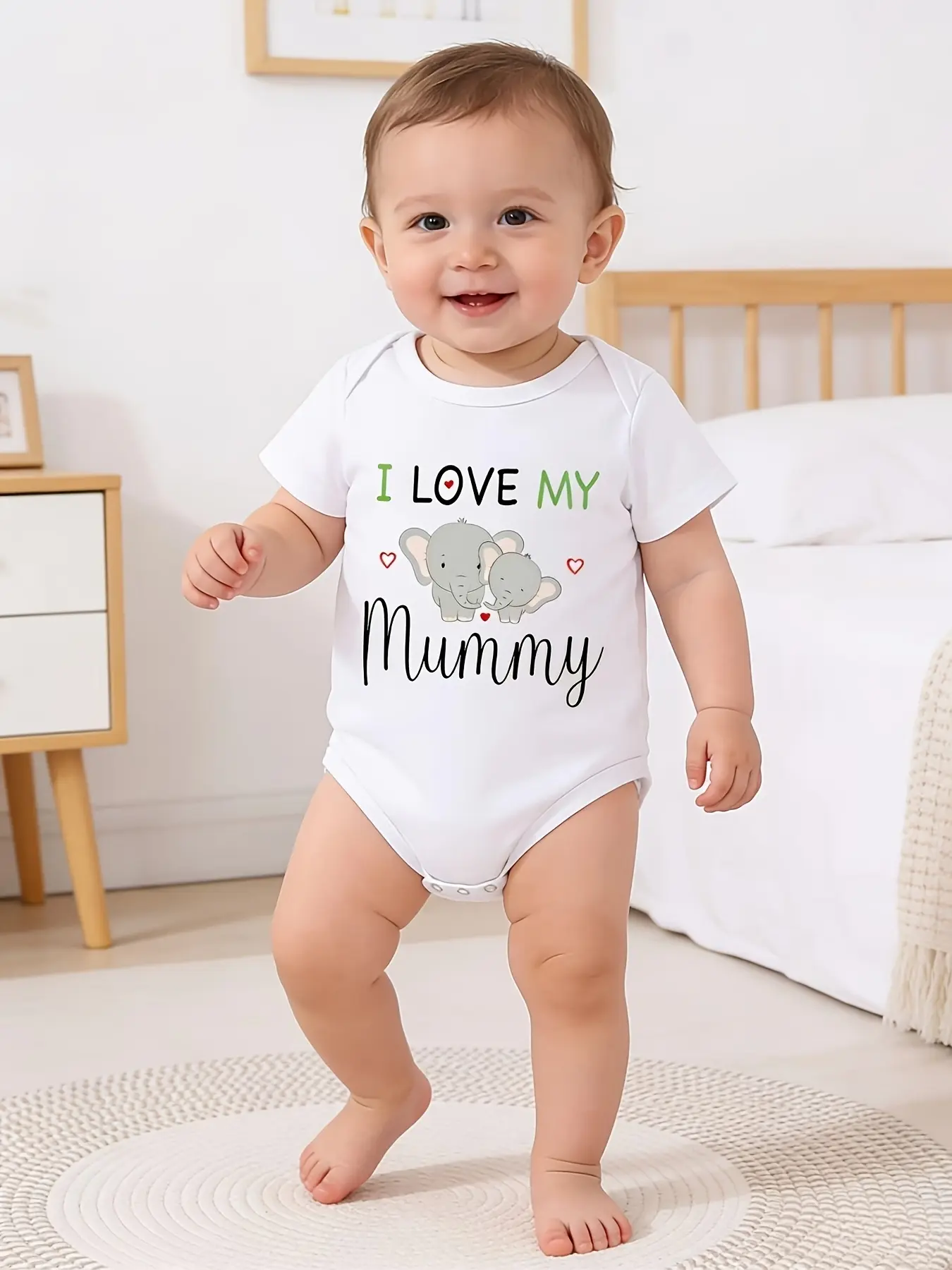 Unisex Baby Bodysuit - "I Love My Mummy" Elephant Graphic Onesie for Infants, Cute Mommy & Me Themed Baby Clothing