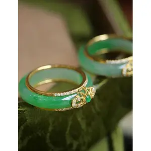 Flash & Finesse Elegant Chinese Style 1pc Green Jade-Inlaid 18K Gold Band Ring, Metal & Zirconia Accents, Fashionable High-End Gold Ring, Luxurious Gift for Women Festival Gift