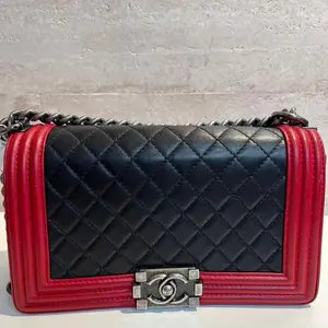 Pre-owned CHANEL LAMB Crossbody Bags Bag