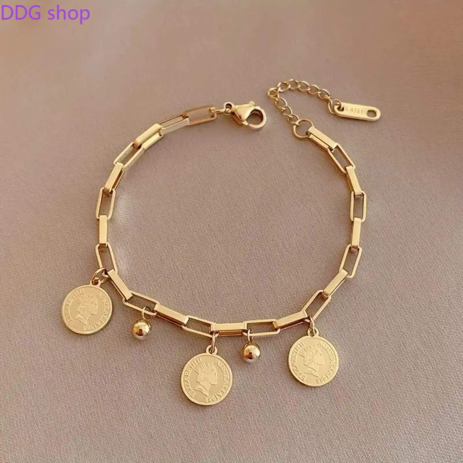 1PC Titanium Steel Round Pendant Bracelet, 2026 Trendy Hip Hop Minimalist Wristband, Stainless Steel Waterproof Jewelry, Personalized Accessory for Men Women, Daily Wear Birthday Holiday Gift
