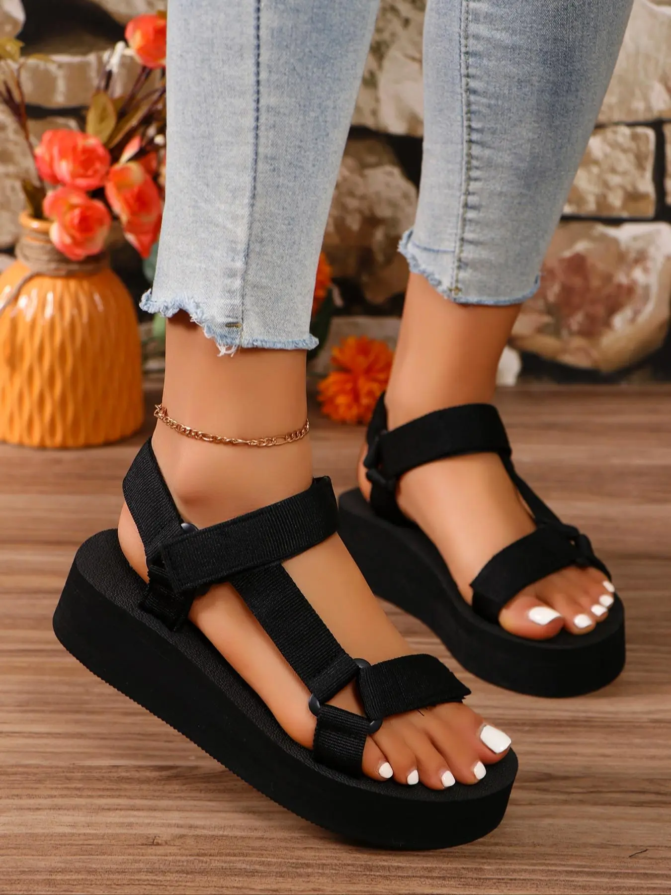 New Summer Beach Sandals for Women, Plain Color, Velcro Strap, Open Toe, Medium Width, Casual Style, Comfortable Breathable Beach Slides, Versatile Sandals, Adjustable Slide Sandals