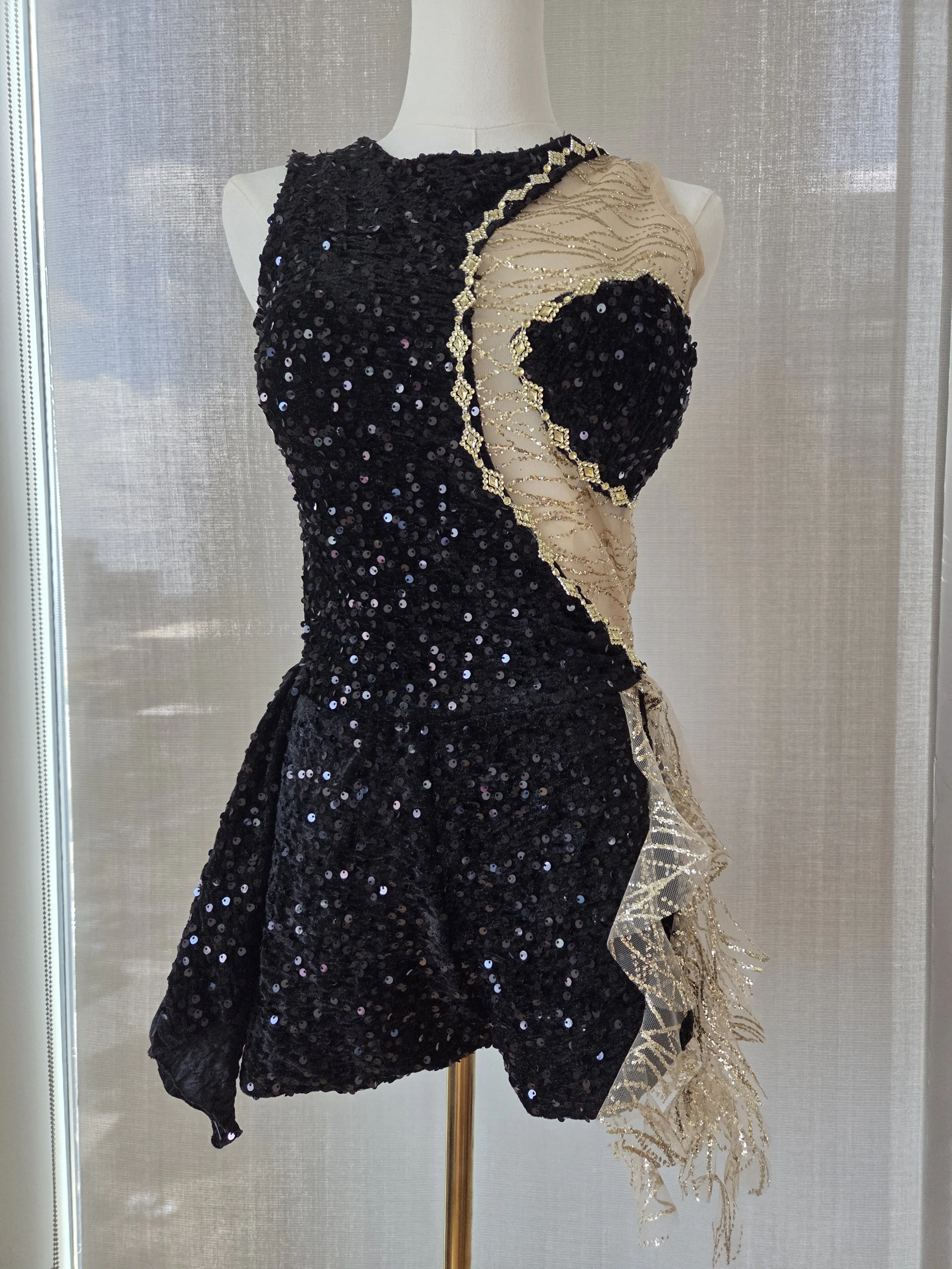 Women's Black Quinceañera Outfit, Surprise Dance Costume Set, Size S