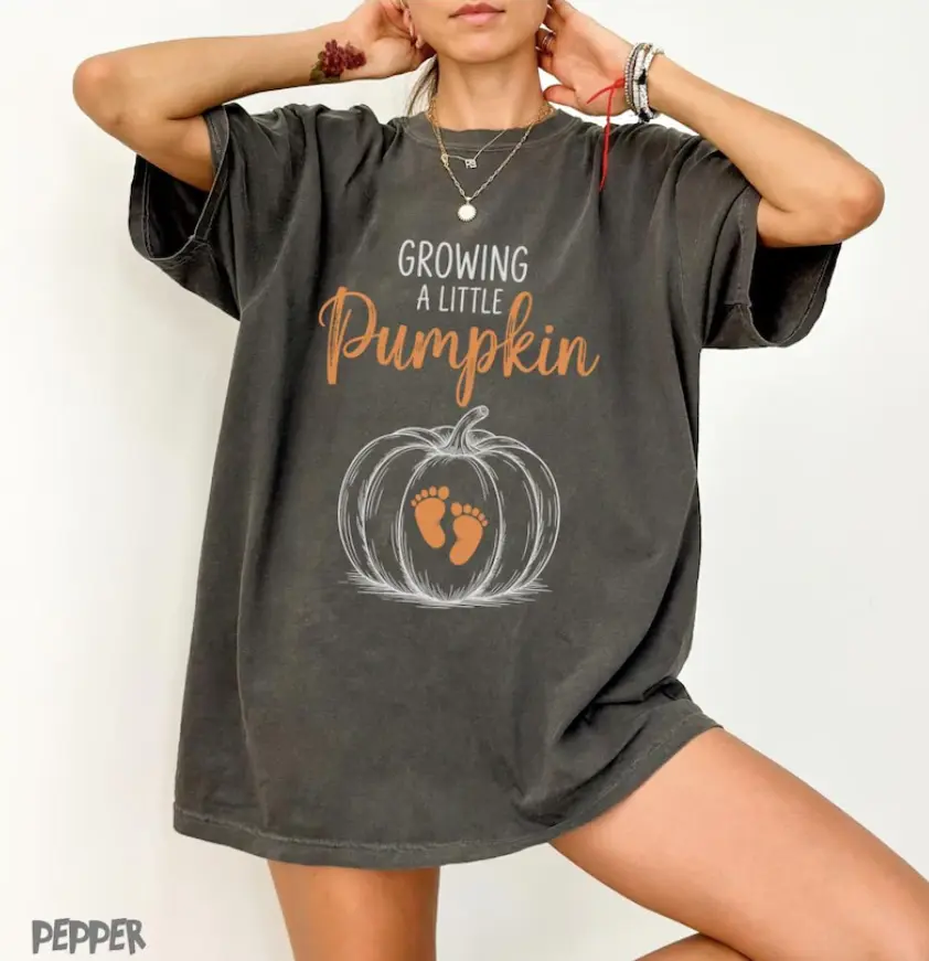 Comfort Colors Growing A little Pumpkin T-Shirt - Halloween Pregnancy announcement Shirt, Growing Little Pumpkin Pregnancy Shirt ,Thanksgiving Pregnancy Reveal, Autumn Baby Tee
