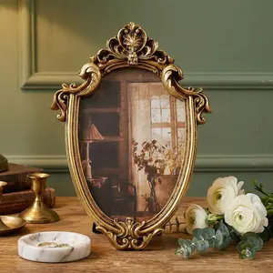 European Classical Photo Frame, Vintage Oval Frame, Resin Material, Wall or Desk Mount, Home Office Decor, Festival Party Decoration