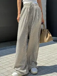 Women's Striped Print Woven Drawstring Waist Wide Leg Pants, Casual Pocket Trousers for Daily Wear, Ladies Bottoms for All Seasons