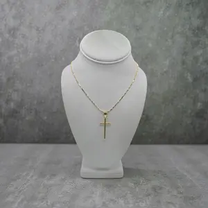 Twisted chain with full cross pendant in gold