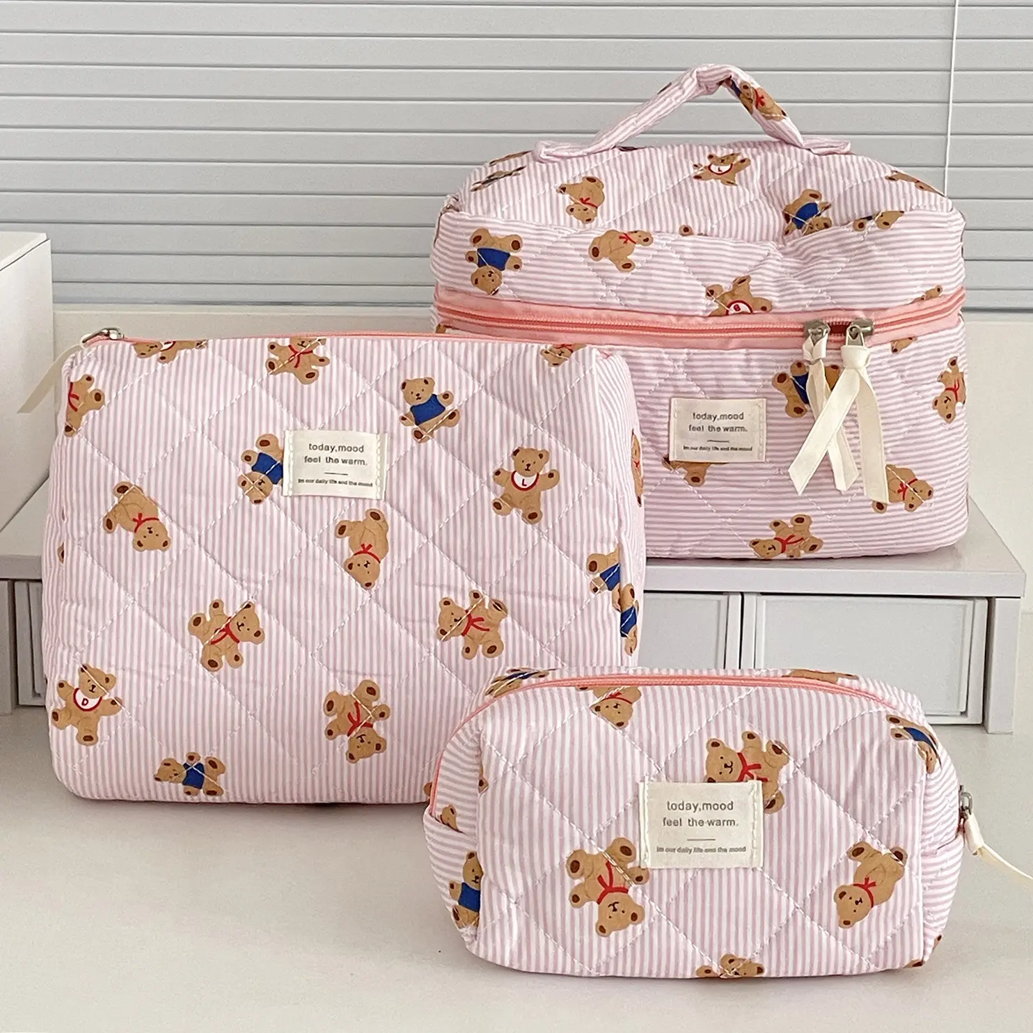 Quilted Cmetic Bag, Versatile Travel & Daily Use, Large Capacity Makeup Organizer Pouch, Stylish Women's Accessory, Makeup Bags