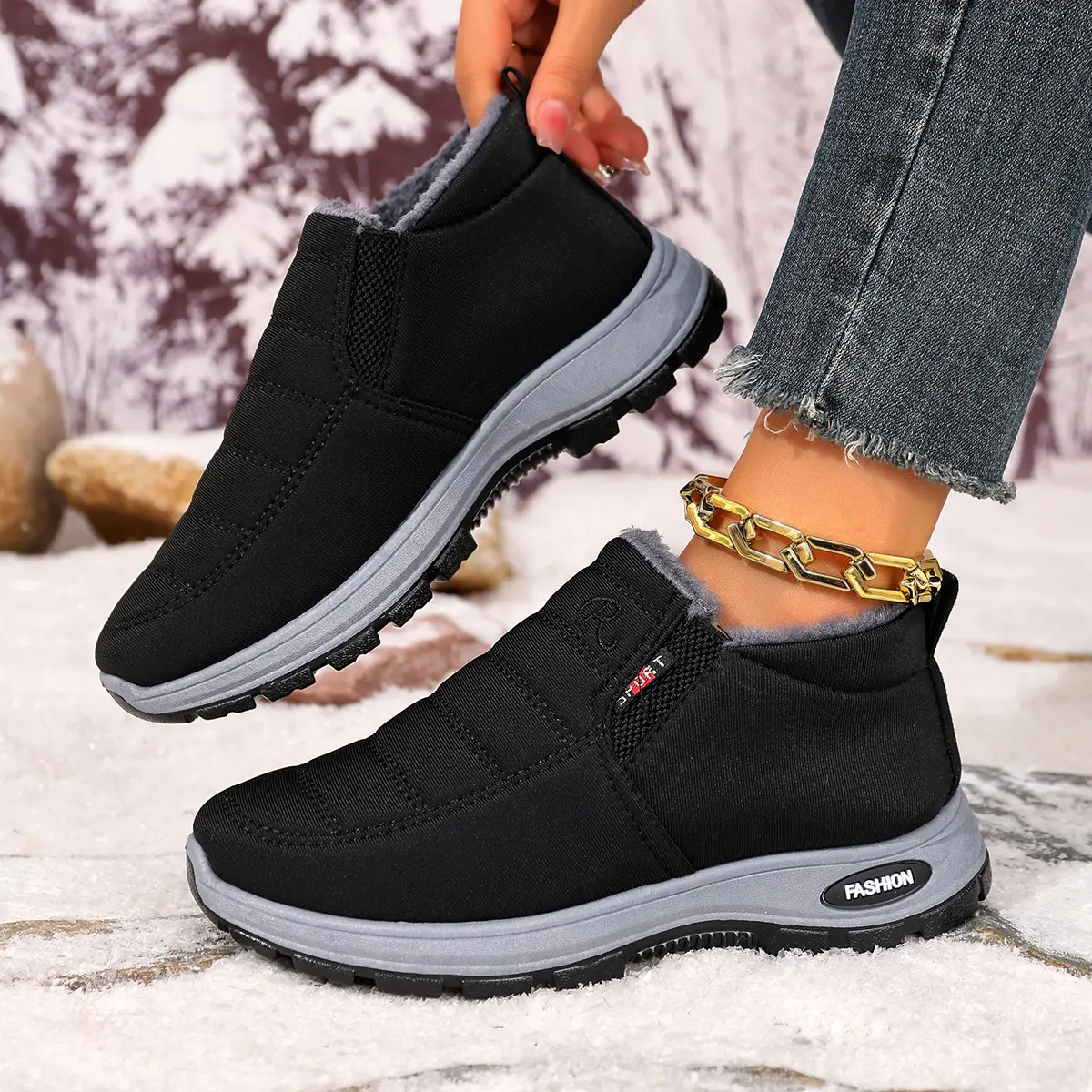 Ubetif Women Winter Boots Snow Warm Cotton Fur Lined Winter Shoes Comfortable Non Slip Ankle Platform Boots Outdoor Women Classic Snow Boots Fur Lined Warm Boots Perfect for snow.Comfortable Versatile Footwear for Daily Wear