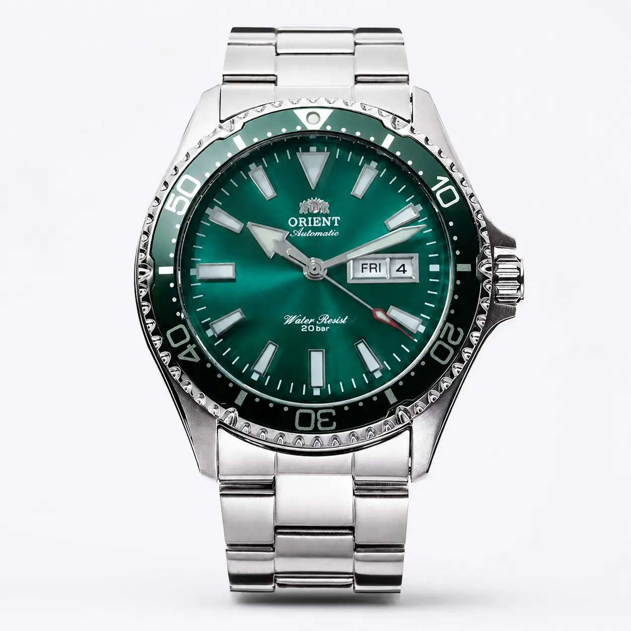 ORIENT Men's Automatic Dive Watch, Rotating Bezel, Luminous Dial, Day & Date Display, 20 Bar Water Resistance, Stainless Steel Bracelet. Classic diving watch design, ideal for outdoor activities and daily wear, fashionable gift for men.