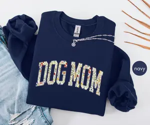Dog Mom Sweatshirt – Wildflower Floral Crew, Dog Mama Gift, Cute Dog Lover Top Cotton Crewneck