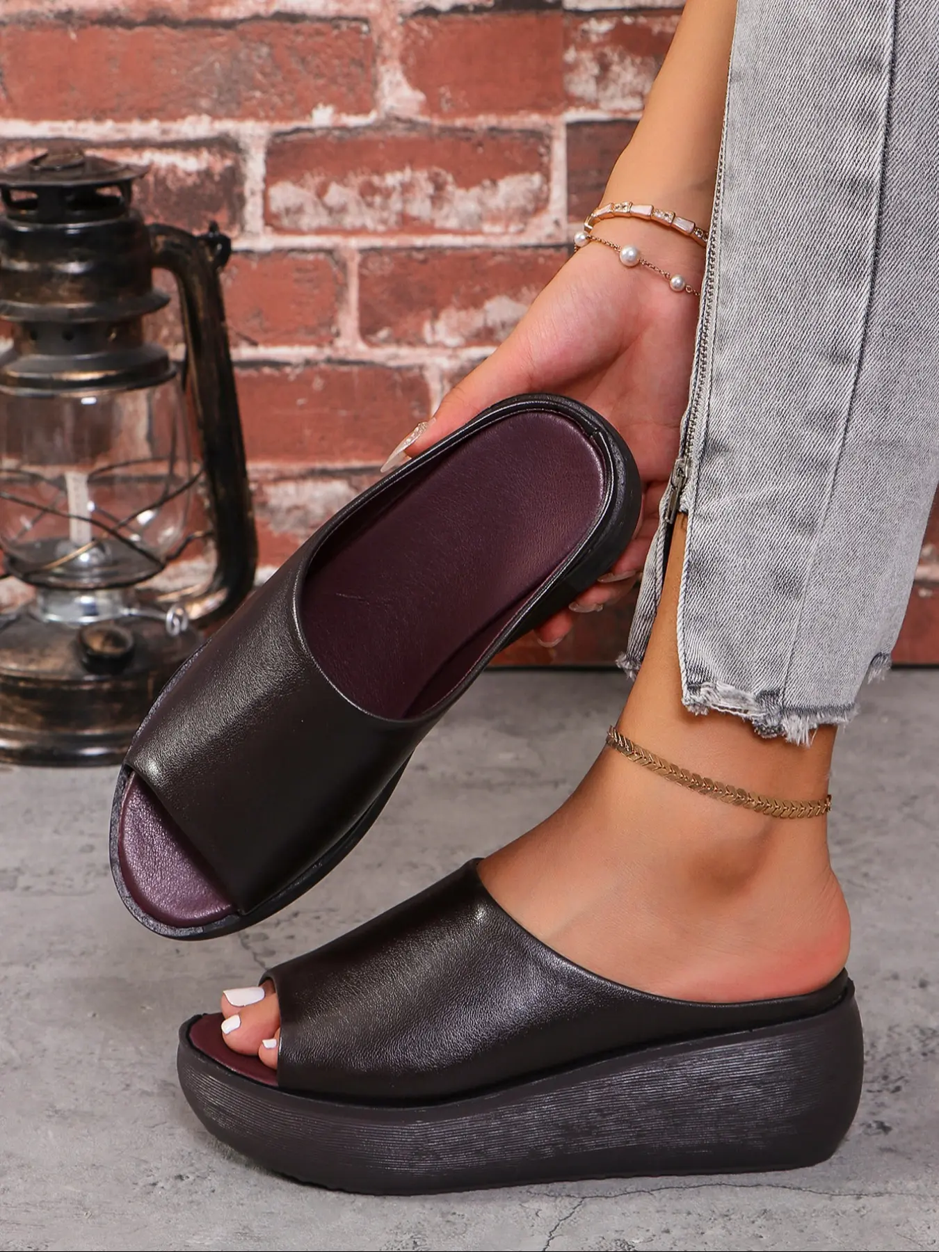 Women's Thick Sole Casual Summer Sandals 2026 New Style, Sexy Casual Fashion Footwear Wedge Heel Comfortable Retro Slippers, PU Leather Upper, Rubber Sole, Fashionable Comfy Sandals