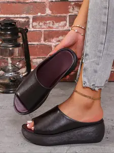 Women's Thick Sole Sandals 2026 New Style, Sexy Casual Wedge Heel Comfortable Retro Slippers, PU Leather Upper, Rubber Sole, Fashionable Comfy Sandals