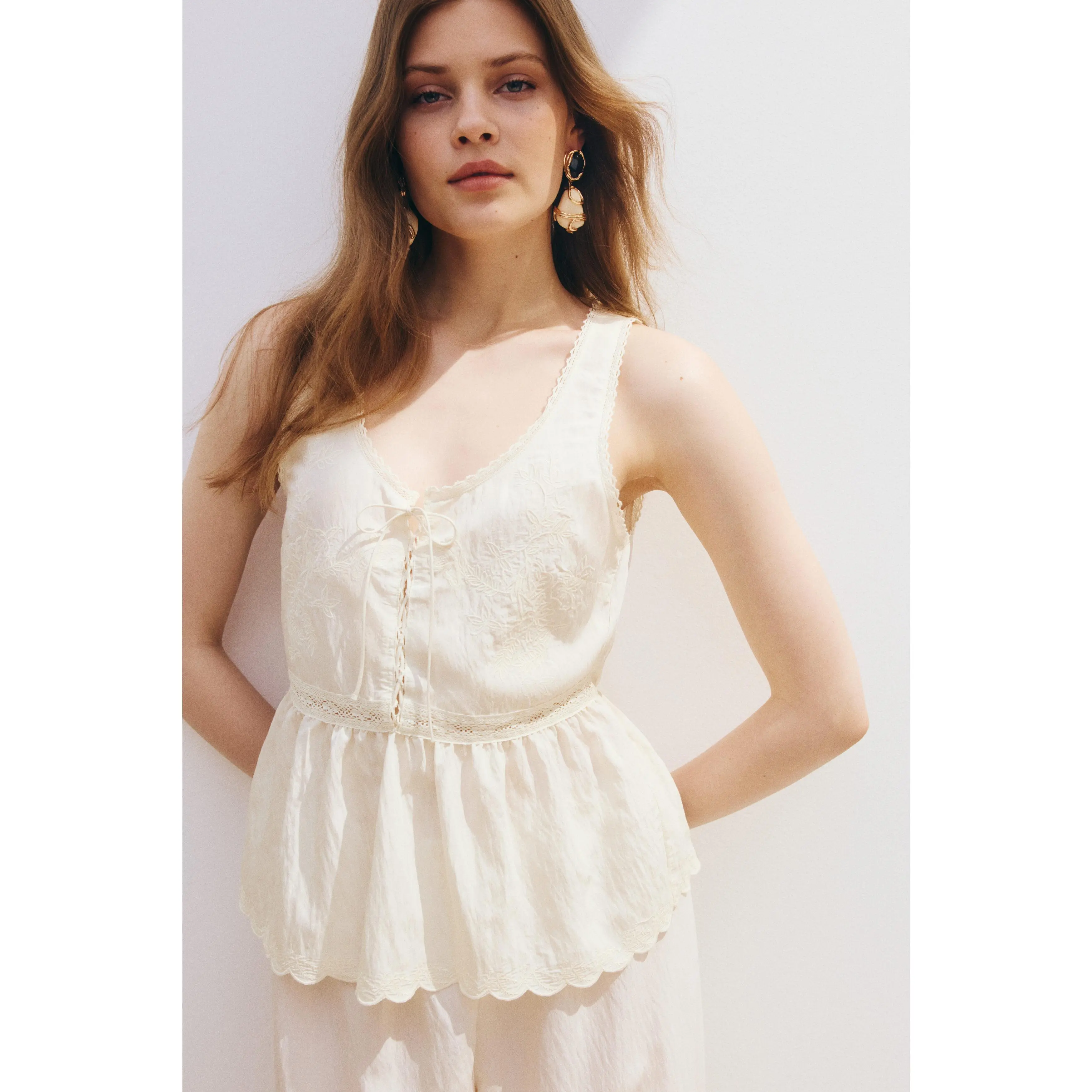 H&M Lace-up peplum top