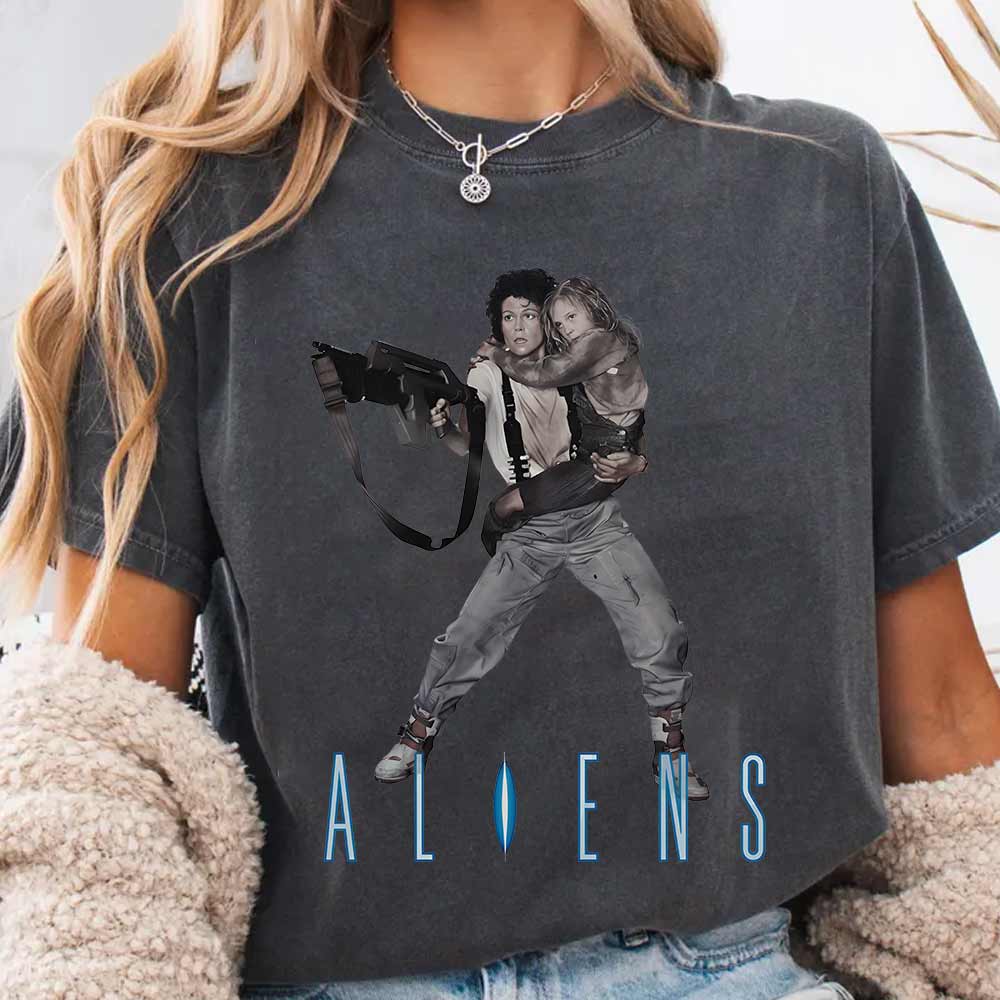 Vintage Alien Movie Tee, Retro Horror Shirt, Retro Graphic tee for friend, fans shirt - scs17403