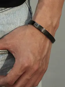Fashionable Hip-Hop Roman Numeral Bracelet, Unique Personalized Design, Trendy Accessory for All Occasions, Stylish Jewelry Gift Idea, High Quality Bracelet, Durable Bracelet