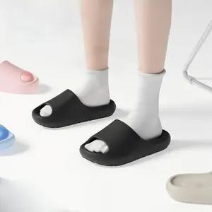 Women’s Non-Slip Thick Sole Soft-Soled Comfortable Home & Outdoor Sandals for Bathrooms/Showering, Couples’ Style