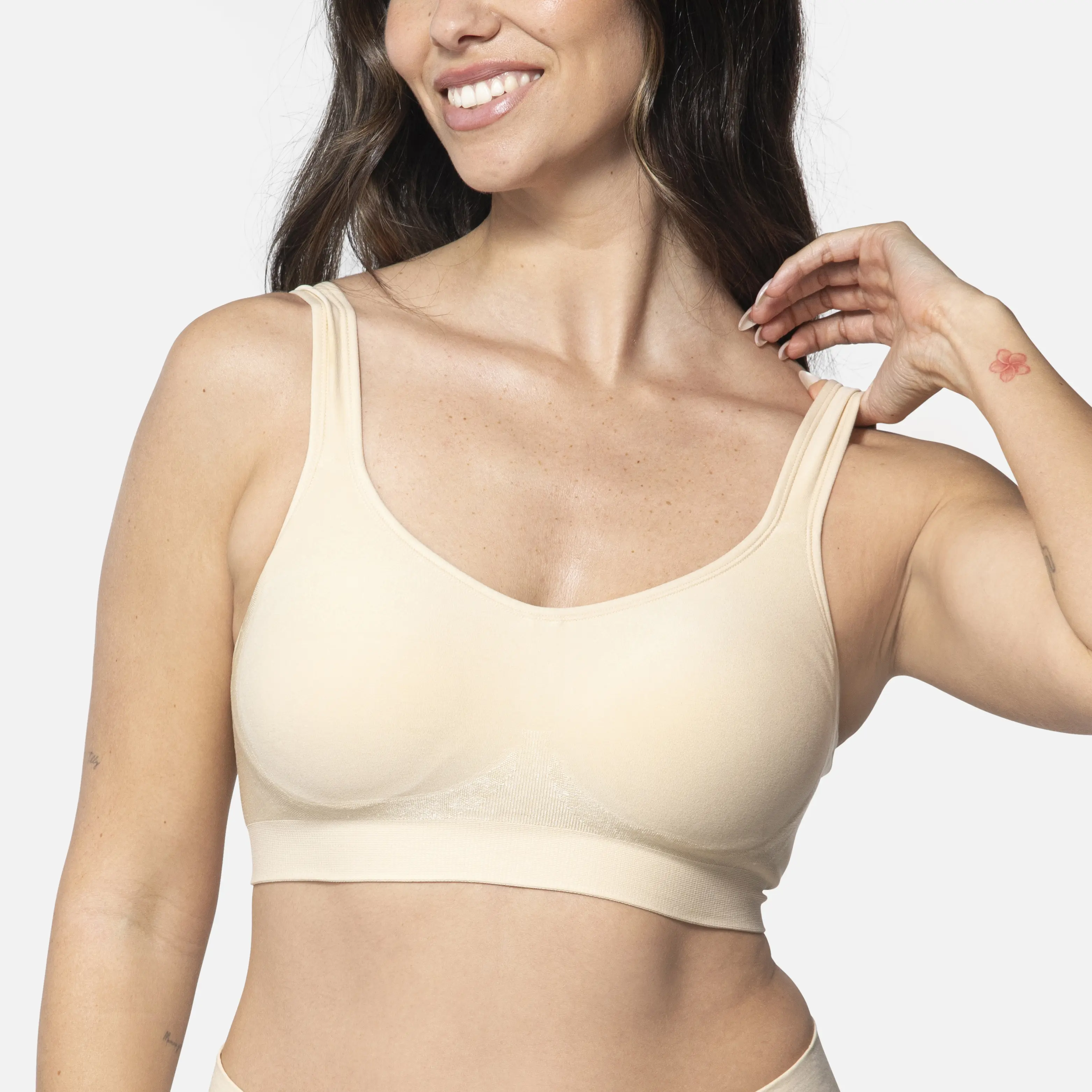 Underoutfit Comfort Shaping Bra with Adjustable Straps Wireless Support No Underwire Seamless T-Shirt Bra for Women Breathable Lift and Support Smooth Fabric Hook and Loop Closure Soft Knitted Nylon Spandex Everyday Bra