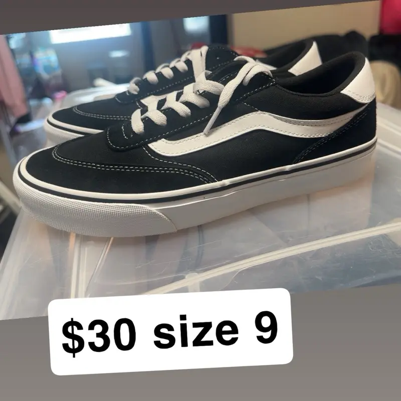 Brand new never worn vans