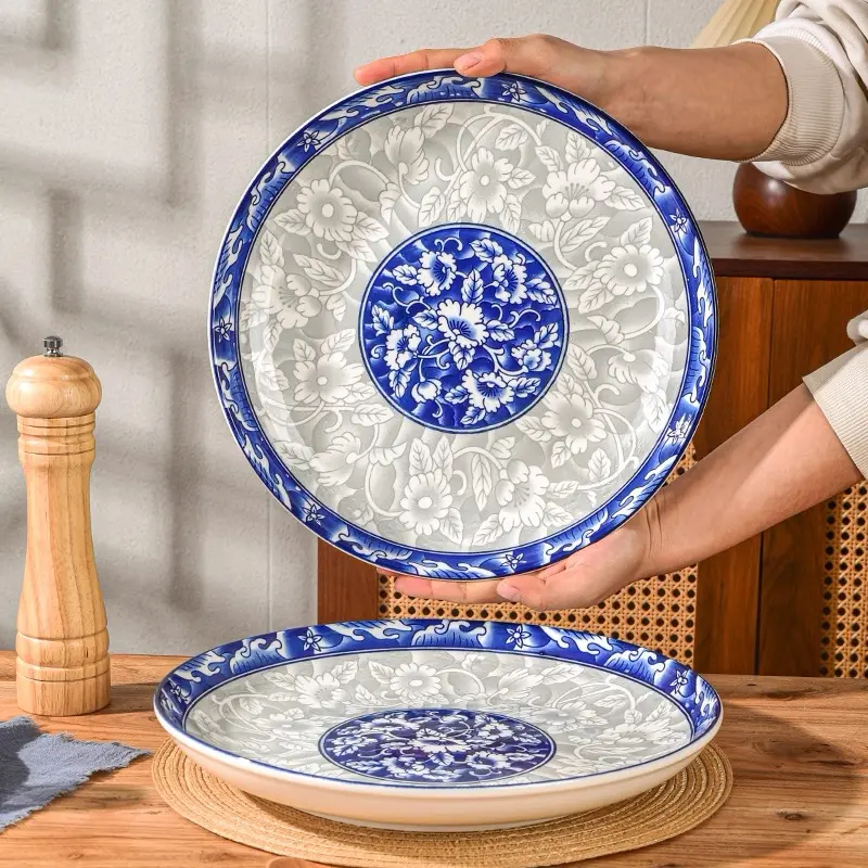 4Pcs Traditional Blue and White Porcelain Dinner Plates - BPA-Free Retro Classic Durable Dishwasher-Safe Chinese Ceramic Home Cutlery Tableware, Ergonomic Adult Dishes for Pasta, Home Dining