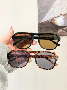 Women's Classic Square Frame Sunglasses, Vintage Tortoiseshell & Lightweight Frames, Comfortable No-Pressure Fit for Vacation Outdoors, Vintage Trendy Sunglasses
