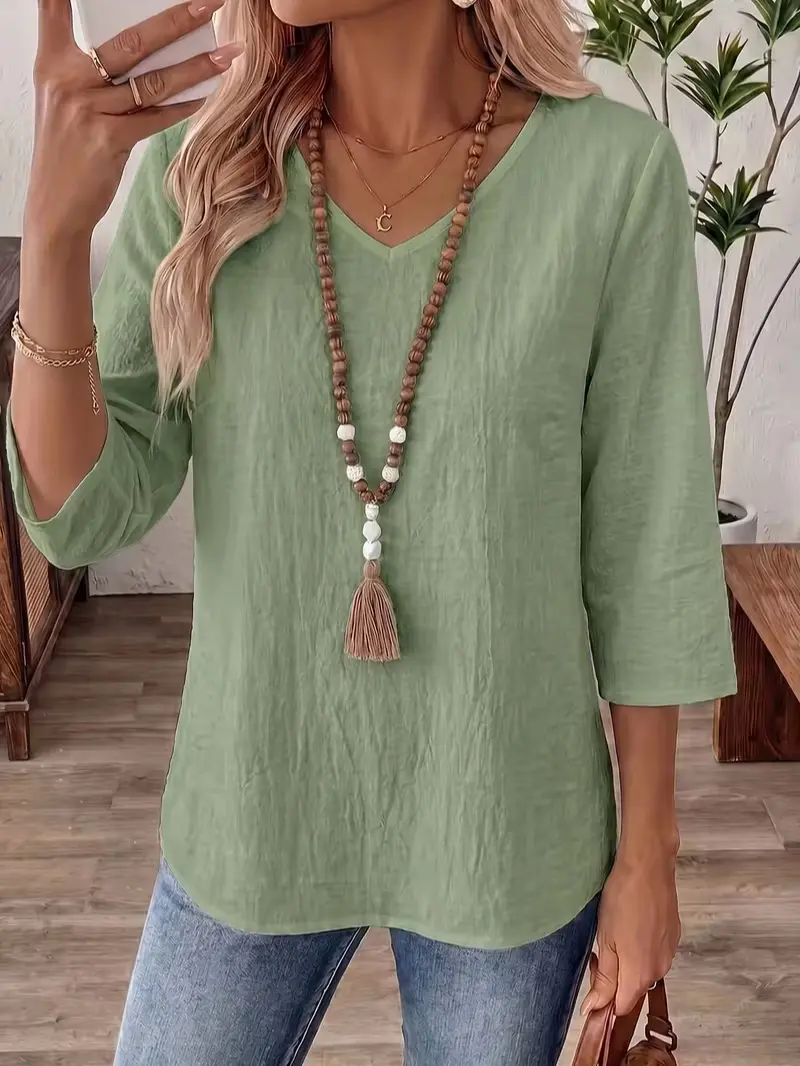 New women's top, casual, simple, breathable and comfortable top for spring, summer and autumn, women's three-quarter sleeve V-neck top