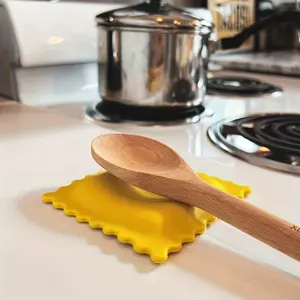 Kitchenware, Cartoon Cookie Shaped Spoon Holder - Kitchen Utensils, Insulating And Anti-scalding Silicone Mat