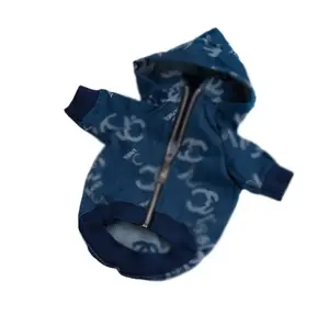 Wholesale pet clothes fashion design custom luxury dog clothes pet hooded denim jacket dog spring clothing popular denim jacket