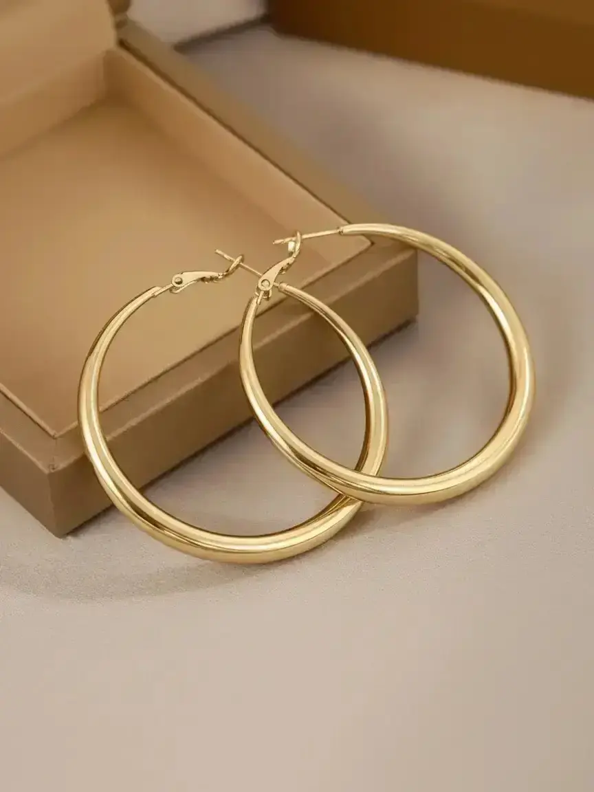 Women's Minimalist Lightweight Plain Round Hoop Earrings - Minimal Chic Earrings, Silver, Hypoallergenic, Lead & Nickel Free, Elegant Classic Costume Jewelry for Everyday & Party Wear, All-Match Birthday Gift
