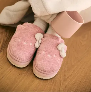 Hello Kitty x Brunch Puff XXL Slipper (Pink Berry)