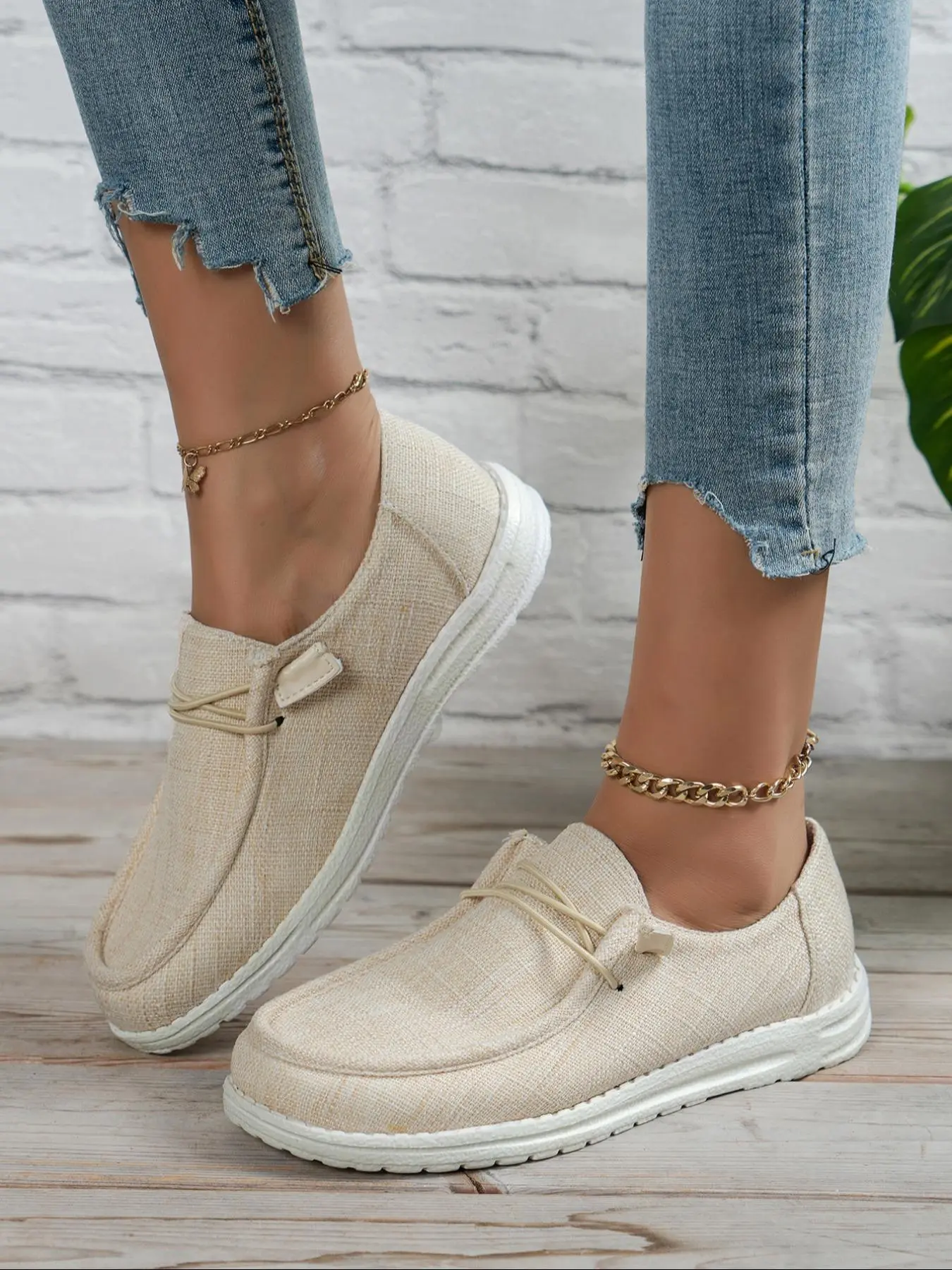 Women's Lace-Up Slip-On Sneakers, Casual Lifestyle Footwear, Outdoor Sports Shoes for Comfort & Style, Ideal for Casual Wear and Daily Activities