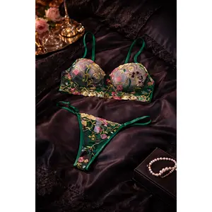 Aelin Galathynius Throne of Glass Lingerie Set | Queen of Terrasen Emerald Bookish Intimates