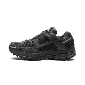 Zoom Vomero 5 WMNS "Triple Black" FQ7079 002