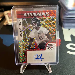 2022 Panini Mosaic Kyler Gordon AUTO RC RED Prizm Autographs Bears Rookie!