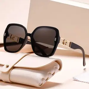 Women's Classic Retro Rectangle Fashion Sunglasses - Alloy Frame, Unisex, UV-Protection PC Lenses, Lightweight Plastic Accents, Anti-Glare, White Glasses Pouch, Suitable for Daily & Outdoor Use, Minimalist Accessory, Uv-Protection Lens chameleon