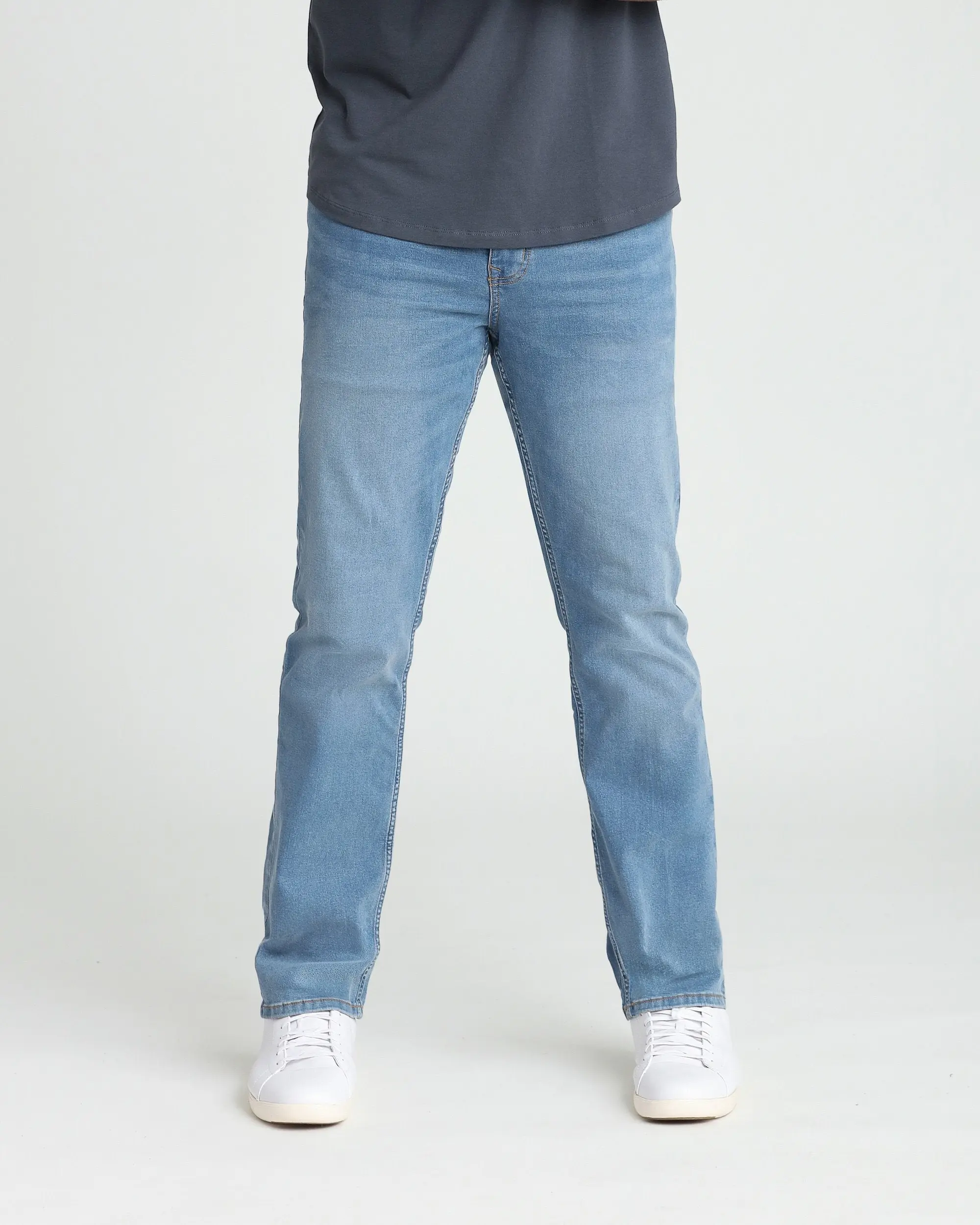 Athletic Fit / Joker (Light Indigo)