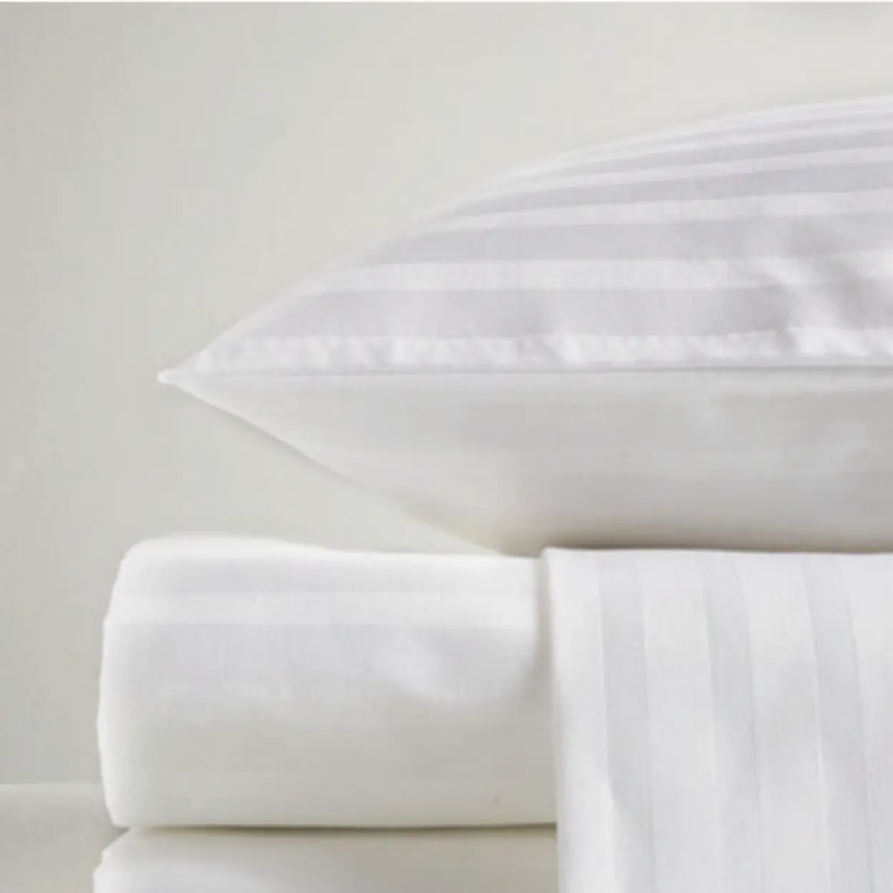 T-250 Stripe Top & Flat Sheets – Hotel-Grade Bedding for Airbnb, VRBO, Property Management, Short-Term Rentals, Commercial & Hospitality Use - Bulk 12 Pack