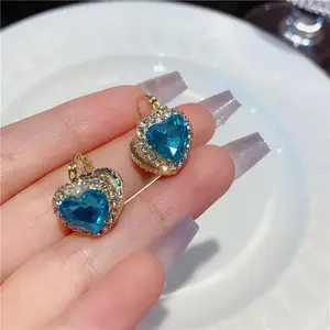 LisiZen Luxury Design Blue Heart Diamond Inlaid Cat's Eye Earrings 14K Gold Plating Stylish Niche Popular Exquisite Earrings DZEH1834