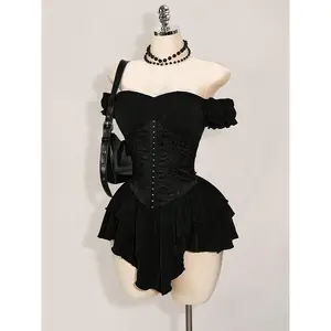 -Designed Women'S Party Dress, a One-Shoulder Dress with a Fitted Waist And Back Tie, Perfect for Christmas Winter Gatherings. Features Puff Sleeves And a Stylish, Elegant Cake Skirt, Suitable for Festive Parties, Evening Events, Carnivals