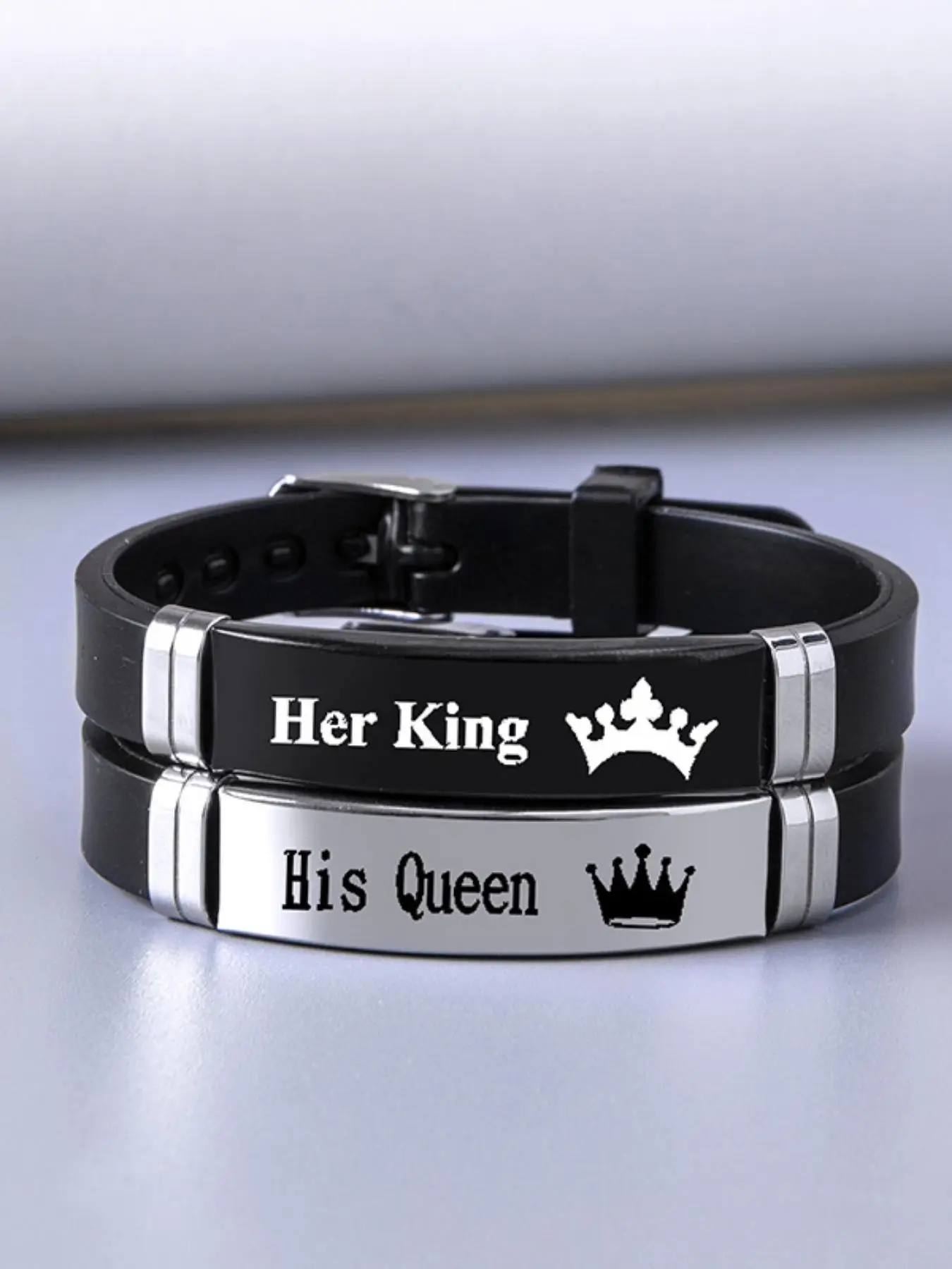 2pcs Crown & Letter Pattern Stainless Steel Bracelet, Watch Strap Design Bracelet, Fashionable Adjustable Couple Bracelet, Gift for Couples