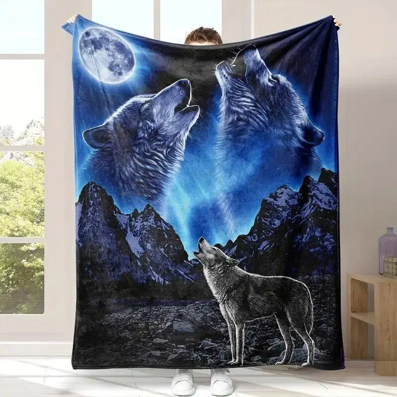 Traditional Wolf Print Flannel Finish Polyester Fiber Animal-Themed Throw Blanket - Cozy Setup Soft, Breathable, Machine-Washable All-Season Blanket for Home Office, Bedroom Decor Gift for Friends