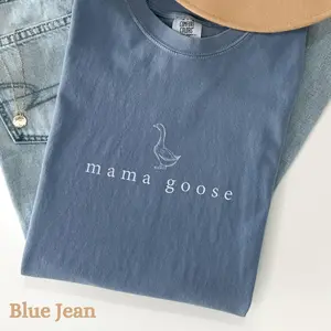 Mama Goose Silly Goose Comfort ColorsT-Shirt, Mom Goose Family Shirt,Mama Silly Goose Birthday,Homestead Mom Gift,Unique Mother's Day Gift