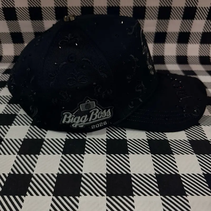 Bigg Boss SJ hats