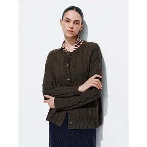 URBAN REVIVO Women's Classic Plaid Wool Blend Cardigan, Casual V-Neck Long Sleeve Mid-Length Knit Top, Knitting