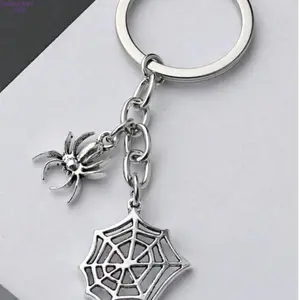 3D Metal Spider Web Punk Keychain Accessories, Animal Motif Bag Charm Pendant, Lightweight Women's Fashion Accessory, Exquisite Birthday & Halloween Gift, Animal Motif Keychains