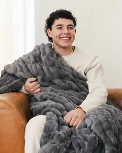 Hugs Charcoal Blanket