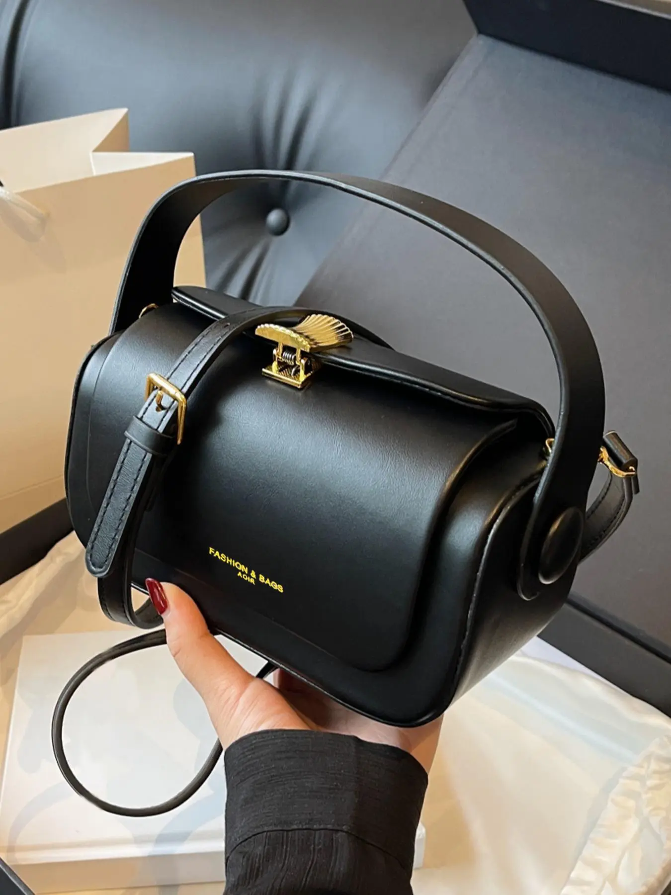 Women's Elegant Solid Color Handbag, Fashionable Retro Shoulder Bag for Daily Used, Casual Trendy Versatile High-quality Daily Commuting Bag, Classic Shoulder Bag