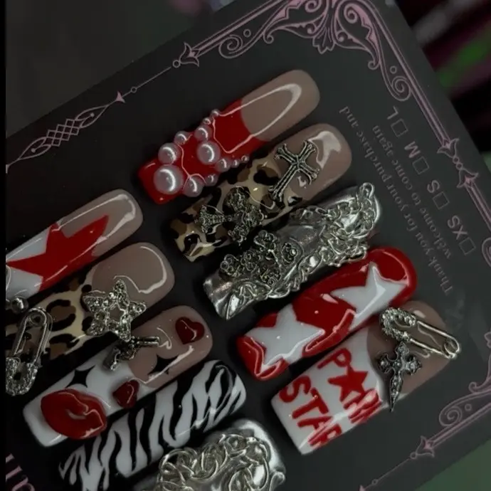All The Stars Are Closer press on nails All The Stars Are Closer press on nails
