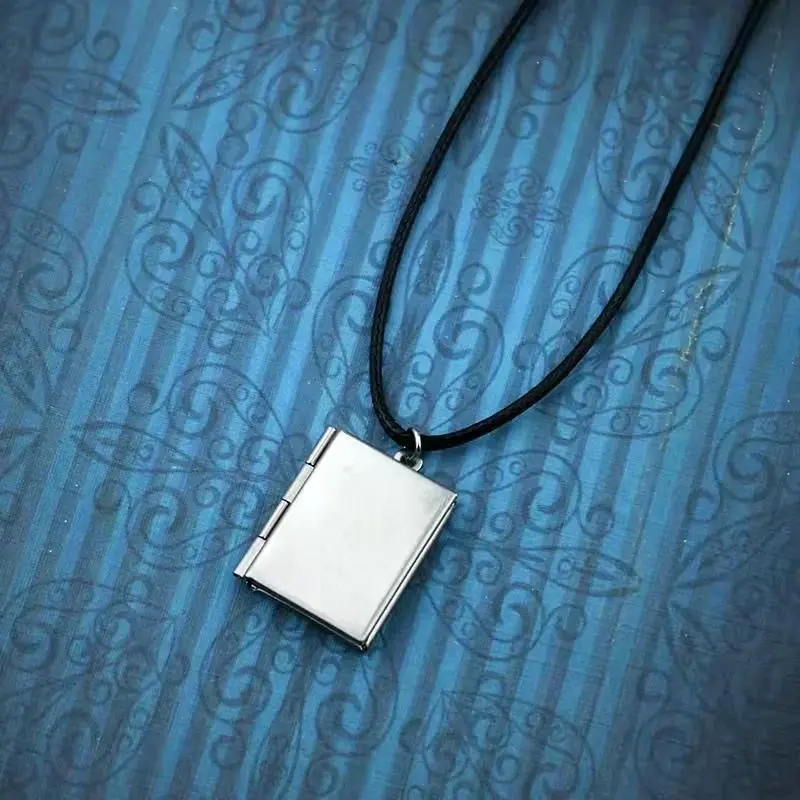 Jujutsu Kaisen Custom Photo Book Locket Necklace - Personalized Anime Costume Jewelry, Sentimental Keepsake, Fan Gift
