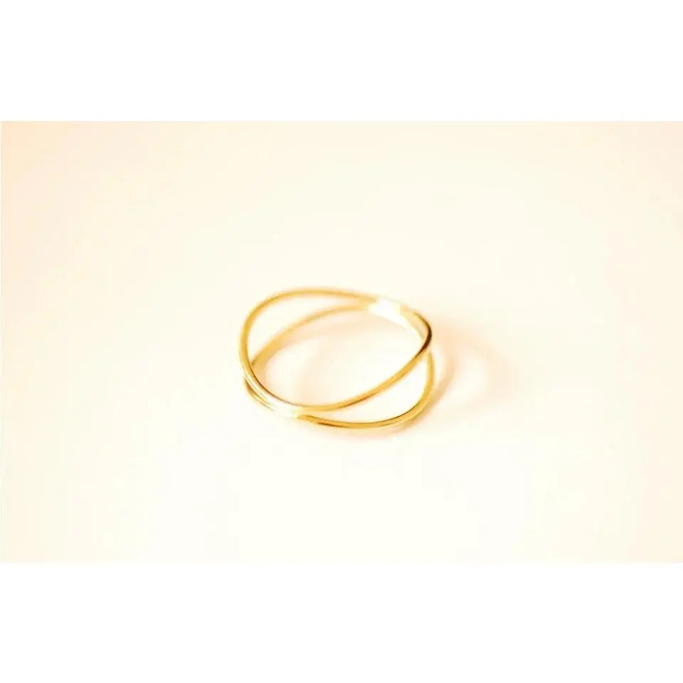 14K Gold Ring Wave. Minimalistic, Stackable. SZ: 6, 7, 8