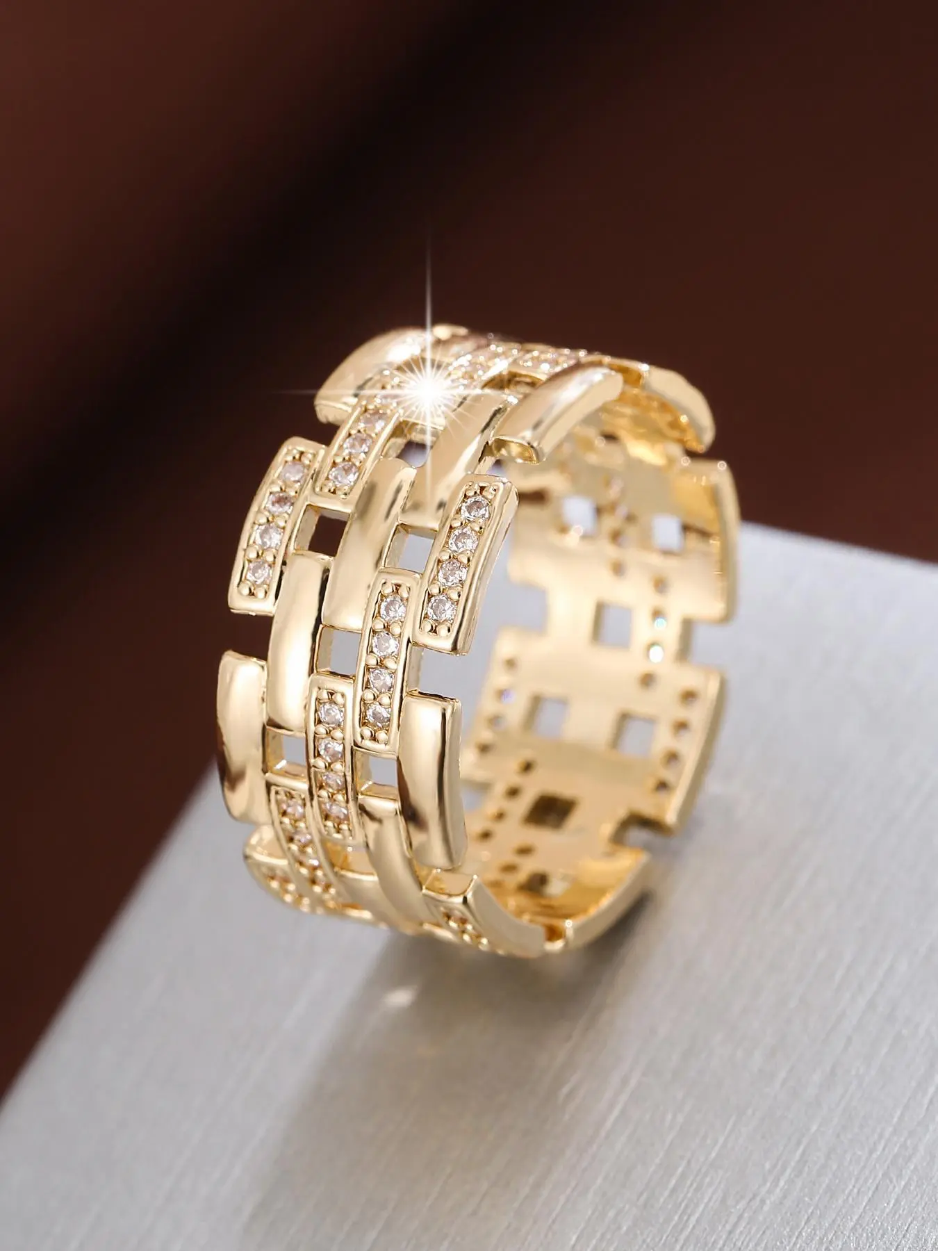 Fashion Hollow Out Design Rhinestone Decorated Ring, Geometric Design Ring, Fashion Jewelry for Party, Daily Clothing Decor, Trendy All-match & Exquisite Jewelry for Birthday Gift, Statement Rings, Fashionable Jewelry